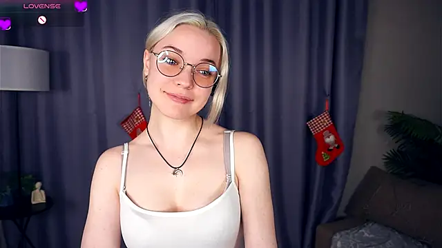 EdaKirkIin online show from 12/18/25, 05:23