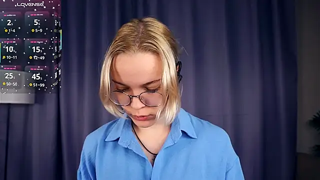 EdaKirkIin online show from 10/26/25, 05:19