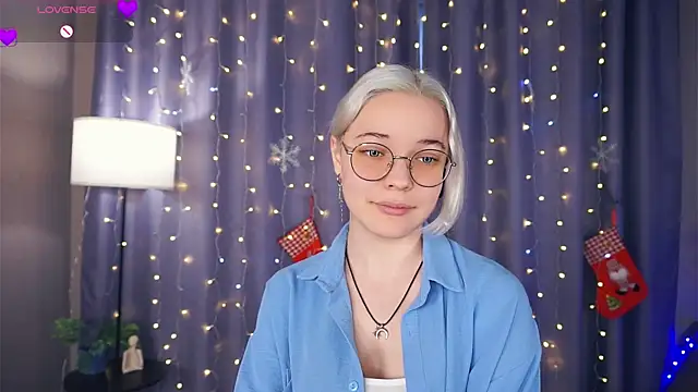 EdaKirkIin online show from 12/15/25, 06:19