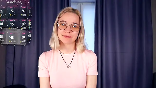 EdaKirkIin online show from 11/01/25, 05:25