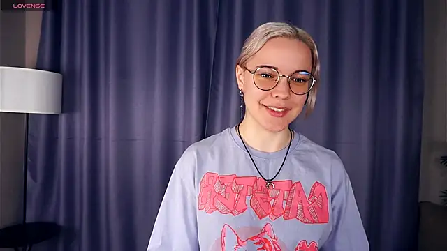 EdaKirkIin online show from 11/24/25, 06:13