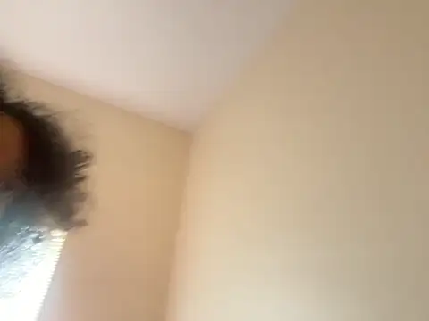 Snapshot of luvrgrllani chatting on 09/09/25, 08:29 luvrgrllani online show from 09/09/25, 08:29