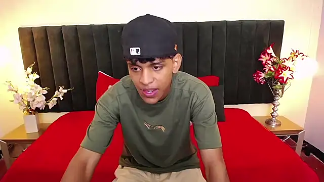 jhos padill online show from 10/02/25, 01:14