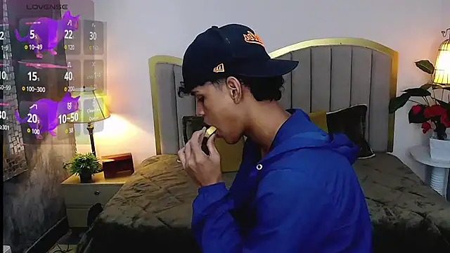 jhos padill online show from 12/04/25, 01:21