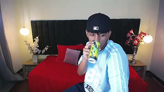 jhos padill online show from 09/27/25, 01:17