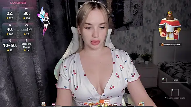 KiraKrox online show from 10/26/25, 09:04