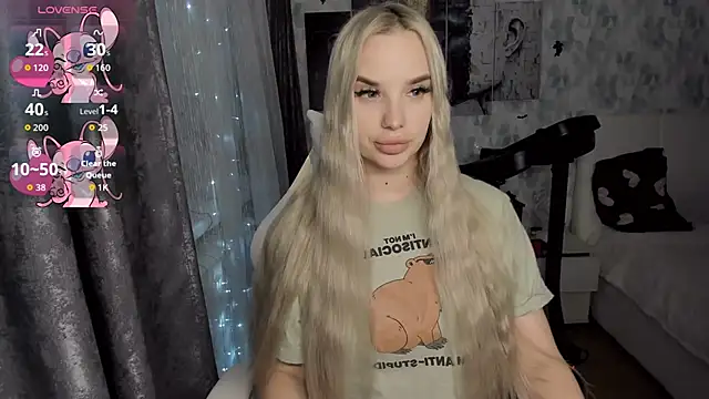 KiraKrox online show from 11/20/25, 06:19