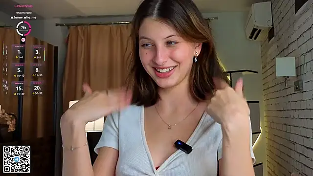 Snapshot of LorinaMaffitt chatting on 09/21/25, 08:03 LorinaMaffitt online show from 09/21/25, 08:03