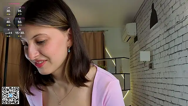 Snapshot of LorinaMaffitt chatting on 10/04/25, 06:42 LorinaMaffitt online show from 10/04/25, 06:42