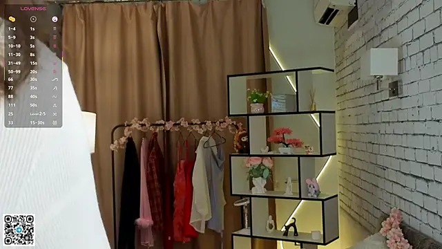 Snapshot of LorinaMaffitt chatting on 09/12/25, 06:07 LorinaMaffitt online show from 09/12/25, 06:07