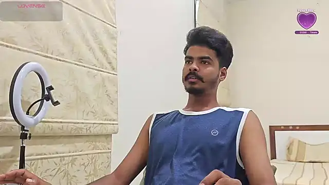 Snapshot of mrbuddy85 chatting on 09/30/25, 05:30 mrbuddy85 online show from 09/30/25, 05:30