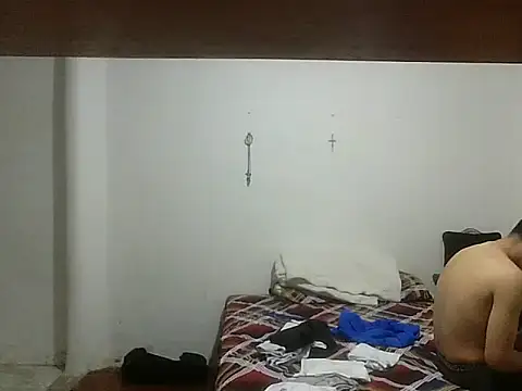 iam2002 online show from 03/10/26, 05:00