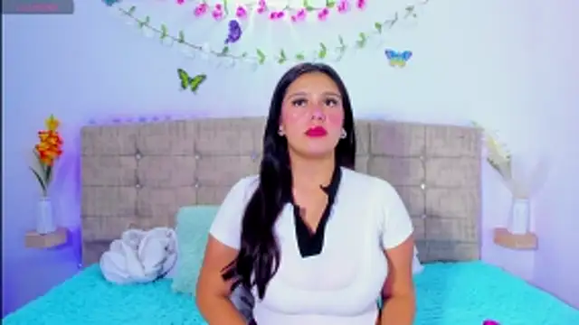 Snapshot of Electra__moon chatting on 02/12/26, 04:23 Electra moon online show from 02/12/26, 04:23