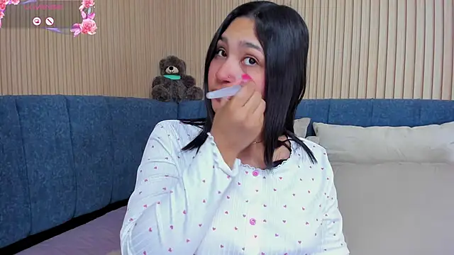 angel ponce online show from 12/15/25, 07:09