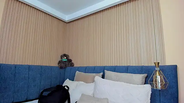 angel ponce online show from 11/30/25, 12:06