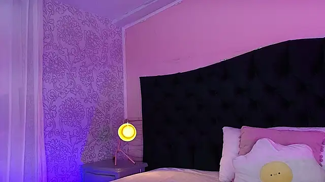 Hada Blue online show from 04/15/26, 07:58