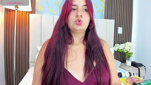 Victoria Guzman online show from 03/24/26, 05:13