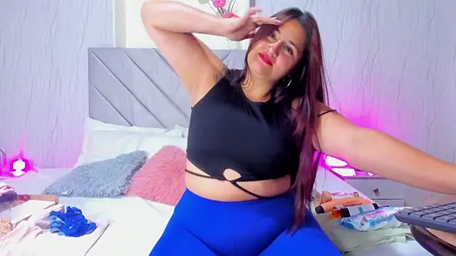 Victoria Guzman online show from 11/04/25, 04:11