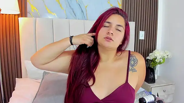 Snapshot of Victoria_Guzman chatting on 05/22/26, 05:11 Victoria Guzman online show from 05/22/26, 05:11