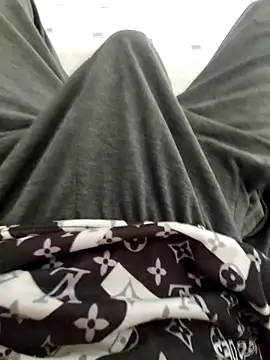 RaoufDz17cm online show from 09/25/25, 09:59