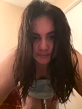 Snapshot of xstreyitaa chatting on 10/31/25, 05:04 xstreyitaa online show from 10/31/25, 05:04