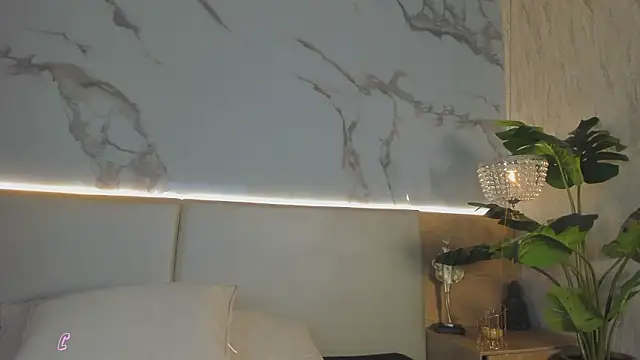 Celeste-Evanns online show from 02/01/26, 07:45