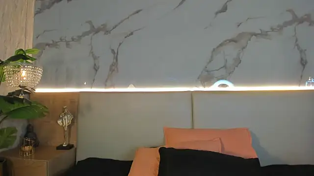 Celeste-Evanns online show from 02/05/26, 07:43