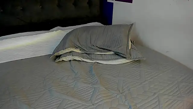 tiiny emilly online show from 10/22/25, 09:35