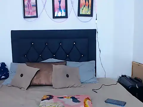 natashat lorent online show from 04/15/26, 06:23