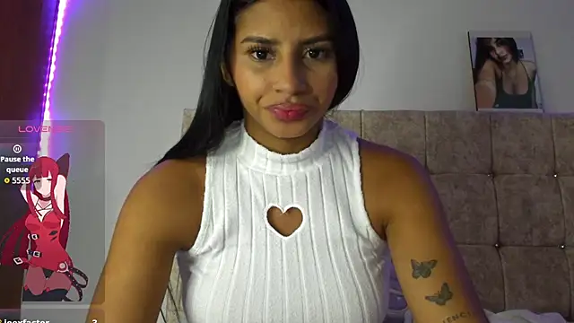 Snapshot of karlys01 chatting on 10/30/25, 03:05 karlys01 online show from 10/30/25, 03:05