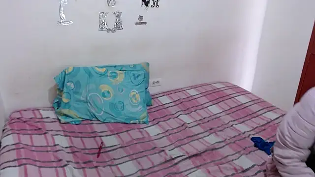 EvaHarryy online show from 04/09/26, 09:32