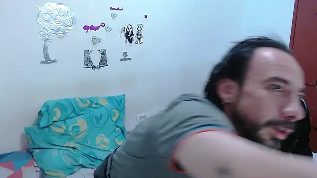 EvaHarryy online show from 04/19/26, 05:19