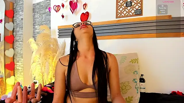 Snapshot of Sarita__love chatting on 02/13/26, 02:11 Sarita love online show from 02/13/26, 02:11