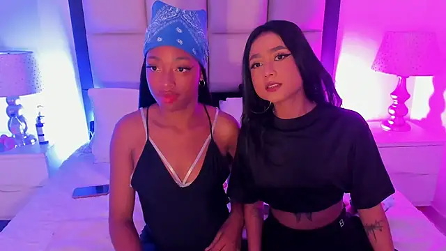 Snapshot of ElisabettaMonroy chatting on 11/12/25, 05:39 ElisabettaMonroy online show from 11/12/25, 05:39