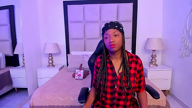 Snapshot of ElisabettaMonroy chatting on 12/04/25, 05:23 ElisabettaMonroy online show from 12/04/25, 05:23