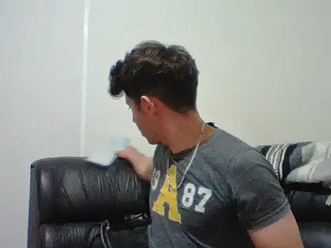 Maxtaylor18 online show from 11/13/25, 04:49