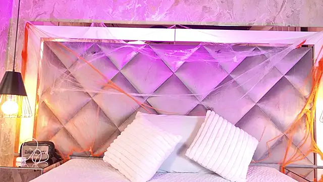 gemma sm online show from 10/22/25, 03:17