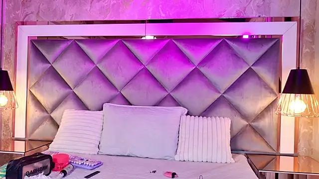 gemma sm online show from 11/25/25, 03:18