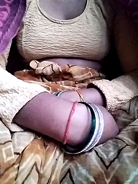 Snapshot of Gopika_Dudi chatting on 02/14/26, 01:39 Gopika Dudi online show from 02/14/26, 01:39