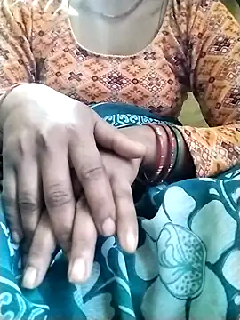 Snapshot of Gopika_Dudi chatting on 02/04/26, 02:06 Gopika Dudi online show from 02/04/26, 02:06