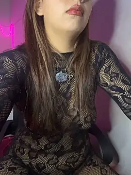 Snapshot of SoftLady_S33 chatting on 05/26/26, 02:31 SoftLady S33 online show from 05/26/26, 02:31