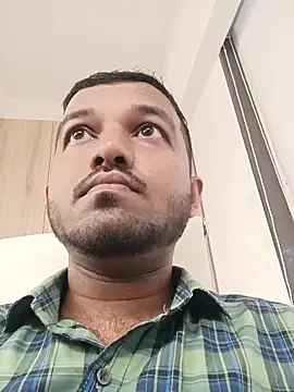 VJ17 online show from 10/30/25, 04:33