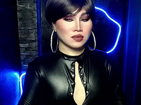 Snapshot of pretty_lassy chatting on 09/28/25, 08:10 pretty lassy online show from 09/28/25, 08:10