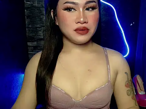 Snapshot of pretty_lassy chatting on 10/14/25, 04:07 pretty lassy online show from 10/14/25, 04:07