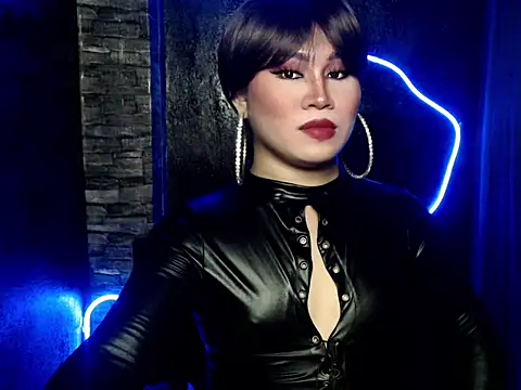 Snapshot of pretty_lassy chatting on 09/17/25, 08:05 pretty lassy online show from 09/17/25, 08:05