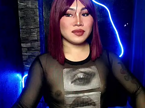 Snapshot of pretty_lassy chatting on 10/12/25, 03:24 pretty lassy online show from 10/12/25, 03:24