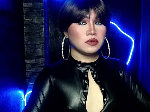 Snapshot of pretty_lassy chatting on 09/21/25, 07:02 pretty lassy online show from 09/21/25, 07:02