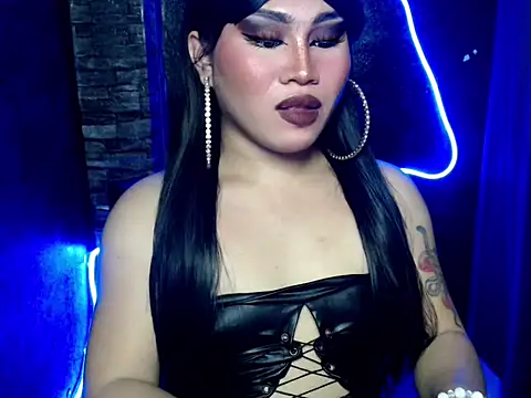 Snapshot of pretty_lassy chatting on 10/19/25, 08:06 pretty lassy online show from 10/19/25, 08:06