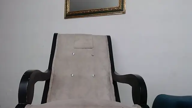 Snapshot of Angeliicaxx chatting on 09/19/25, 02:04 Angeliicaxx online show from 09/19/25, 02:04