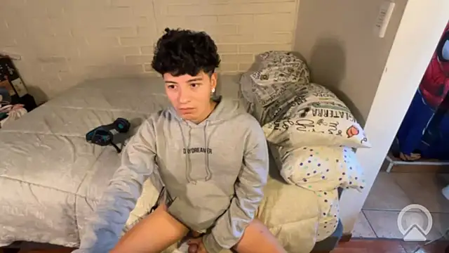 feeelipe2007 online show from 02/15/26, 07:13